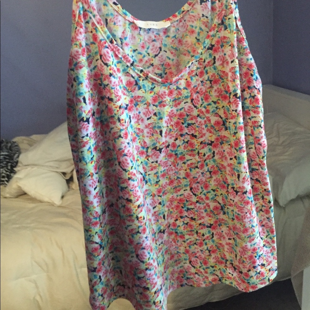 Floral flowy top